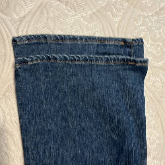 Signature Gold by Levi’s Straus - Picture 7 of 7